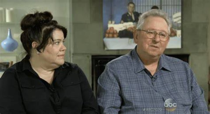 Army Vet Allen Thomas pictured with his daughter Charlene. | Photo: News