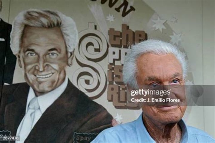 Bob Barker attends the unveiling of a mural done in his honor at CBS Television City June 12, 2003 | Photo: GettyImages