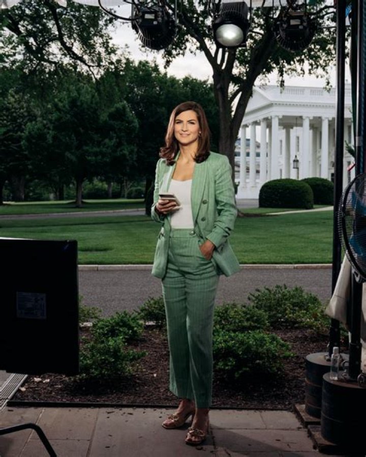 Kaitlan Collins Kaitlan collins, Bathing suit body, Collins