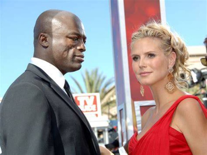 Seal looking at Heidi Klum
